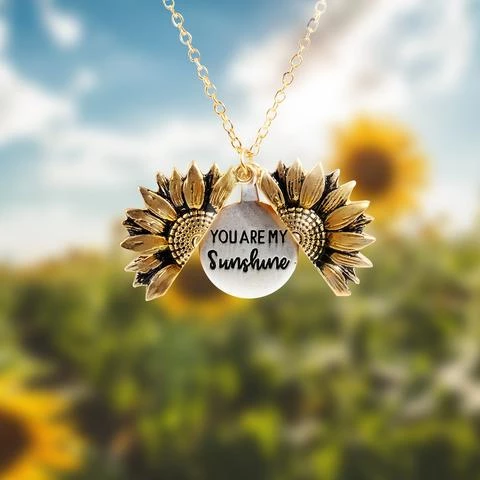 VigorDaily You Are My Sunshine Sunflower Necklace
