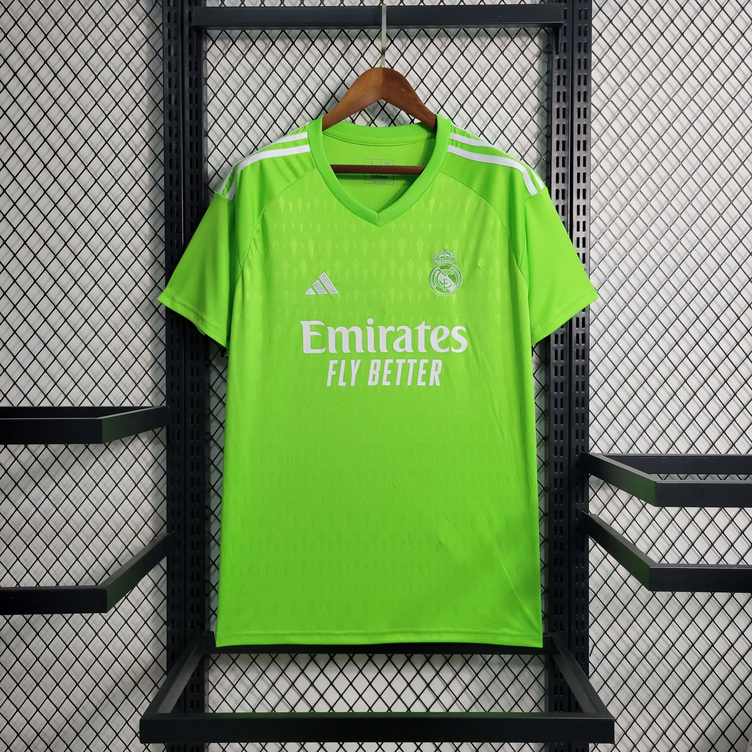 2023-2024 Real Madrid goalkeeper greenFootball Shirt 1:1 Thai Quality