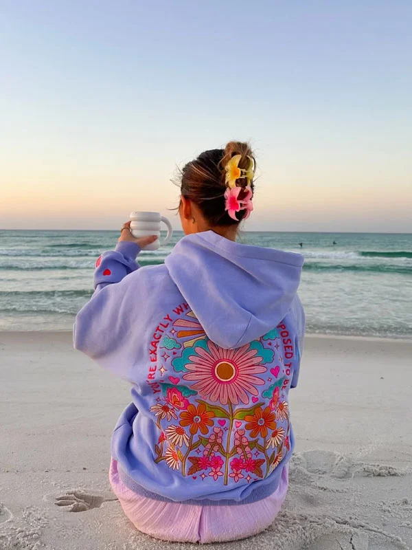 Round neck embroidered hoodie 