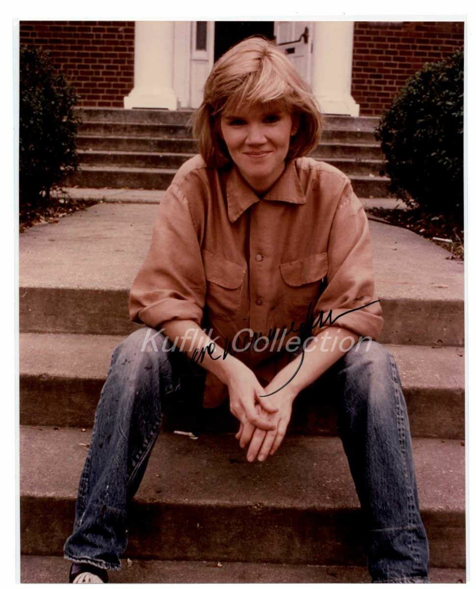 Mare Winningham - Signed Autograph Color 8x10 Photo Poster painting - St Elmos Fire