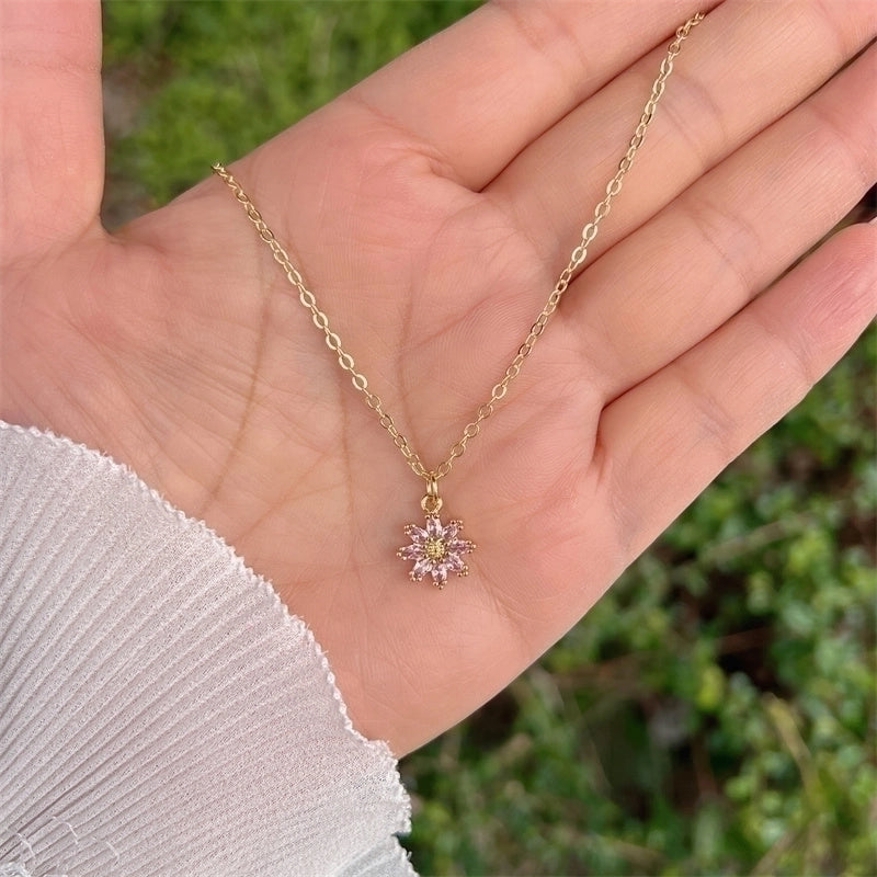 Copper 18K Gold Plated Minimalist Classic Style Flower Plating Inlay Zircon Pendant Necklace
