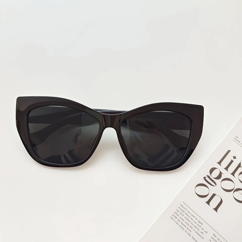 Vacation Solid Color Pc Resin Cat Eye Full Frame Women’s Sunglasses