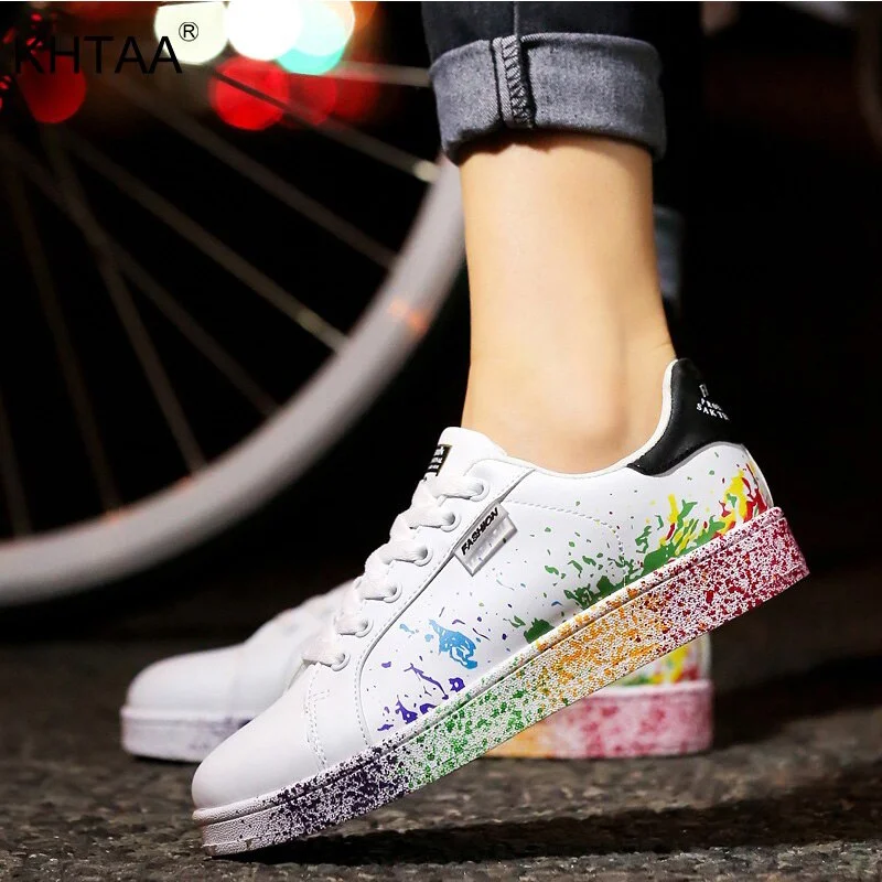 Women Flat Sneakers Lace up Colorful Graffiti Platform Female PU Flats Fashion Ladies Walking Vulcanized Shoes 2021 Spring New