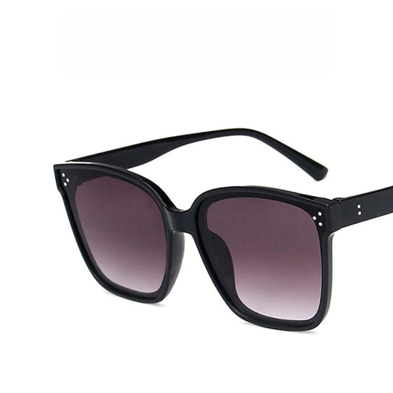 Fashion Three-meter Nail Square Sunglasses New Sun Protection Wild Sunglasses