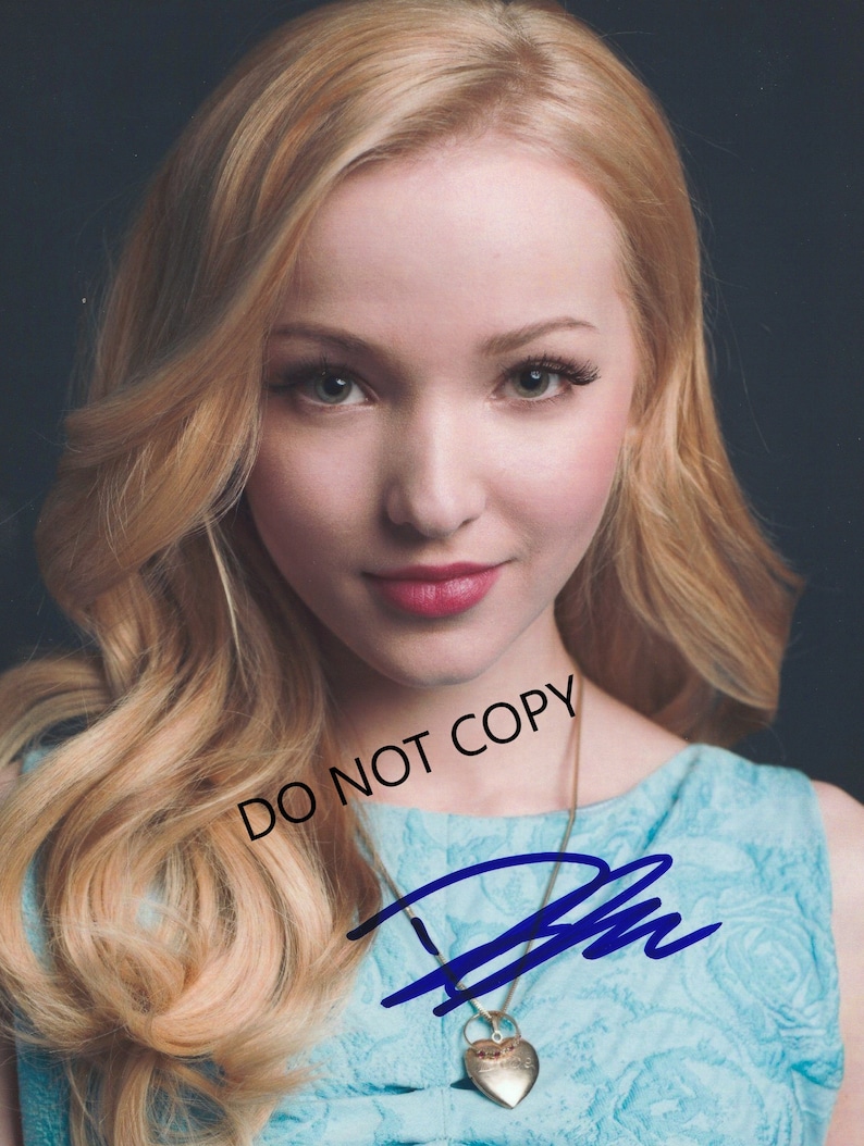 dove cameron 8 x10 Autographed Hand Signed Photo Poster painting