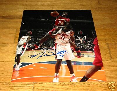 MARVIN WILLIAMS SIGNED ATLANTA HAWKS 8X10 Photo Poster painting COA UNC