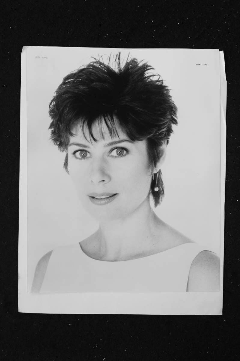 Deborah Adair - 8x10 Headshot Photo Poster painting w/ Resume - Days of our Lives