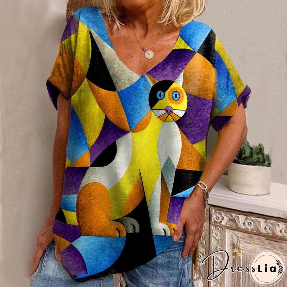 V Neck Black Cat Printed Pink T-Shirt