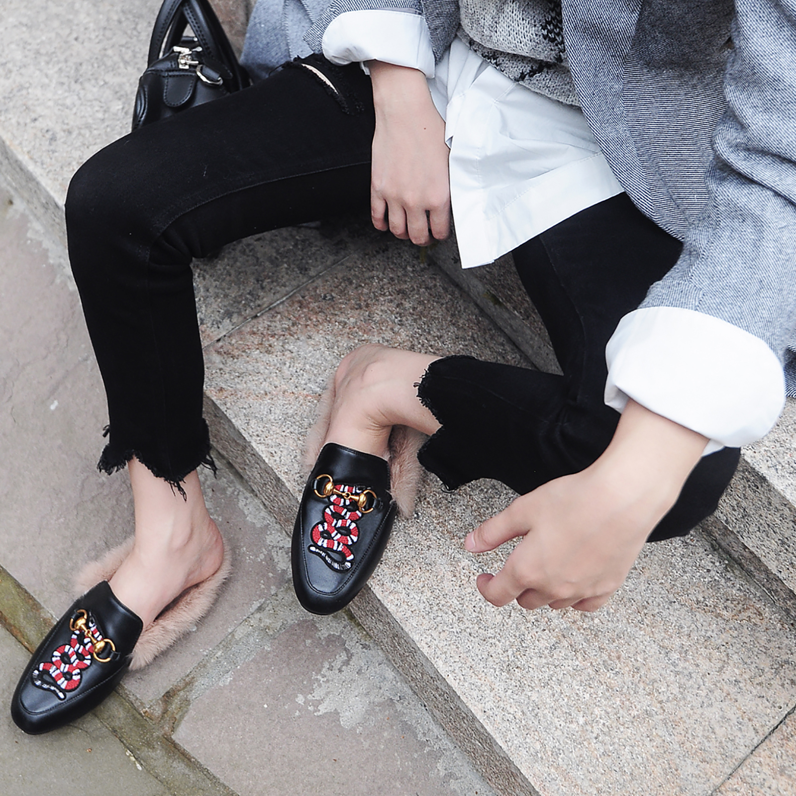 Black Red Snake Pattern Rabbit Fur Flats Mules Shoes-vocosishoes
