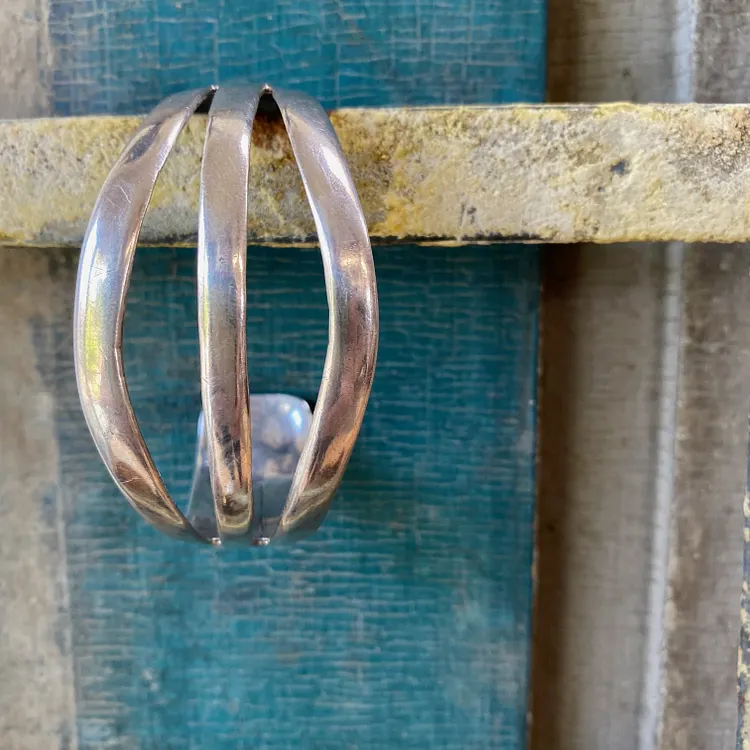 Navajo Cold Split Sterling Silver Cuff Bracelet with Stamp Decoration