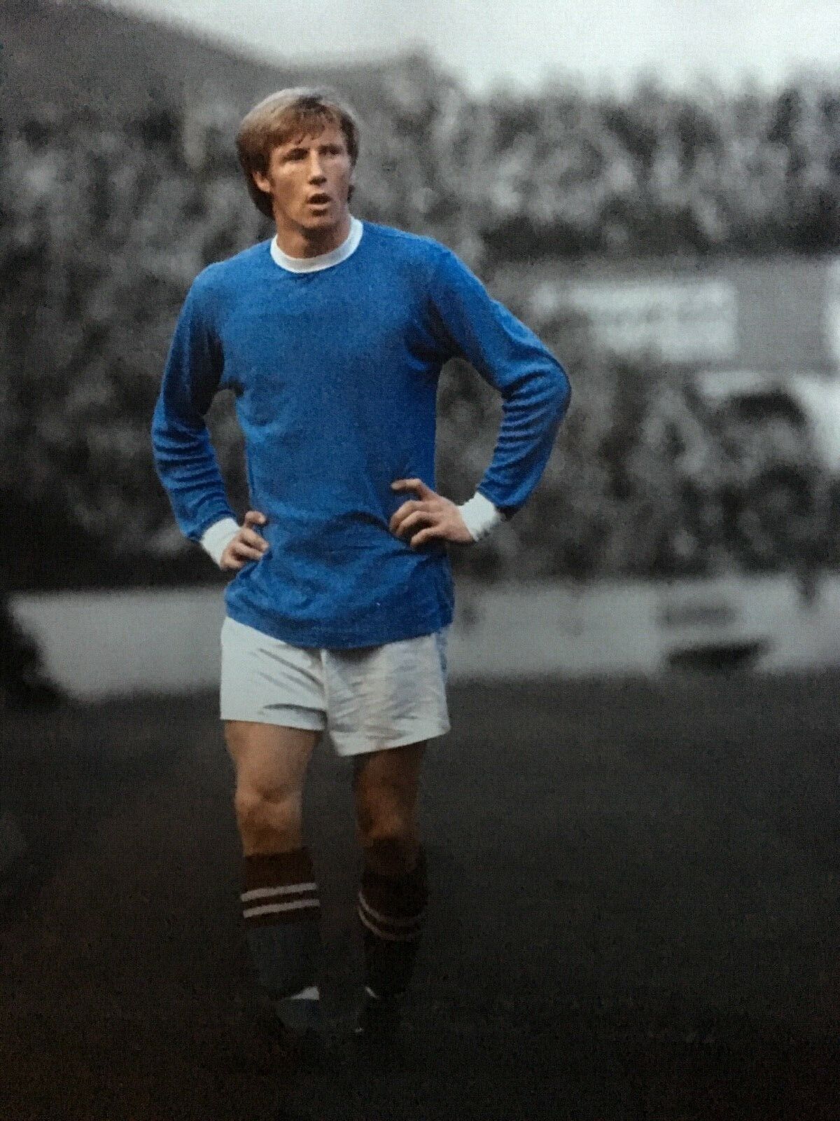 COLIN BELL - MANCHESTER CITY LEGEND - EXTRA LARGE UNSIGNED Photo Poster painting