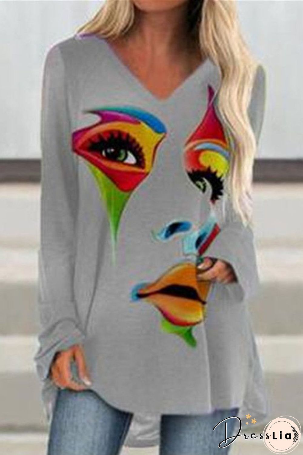 V-Neck Abstract Print Casual T-Shirt