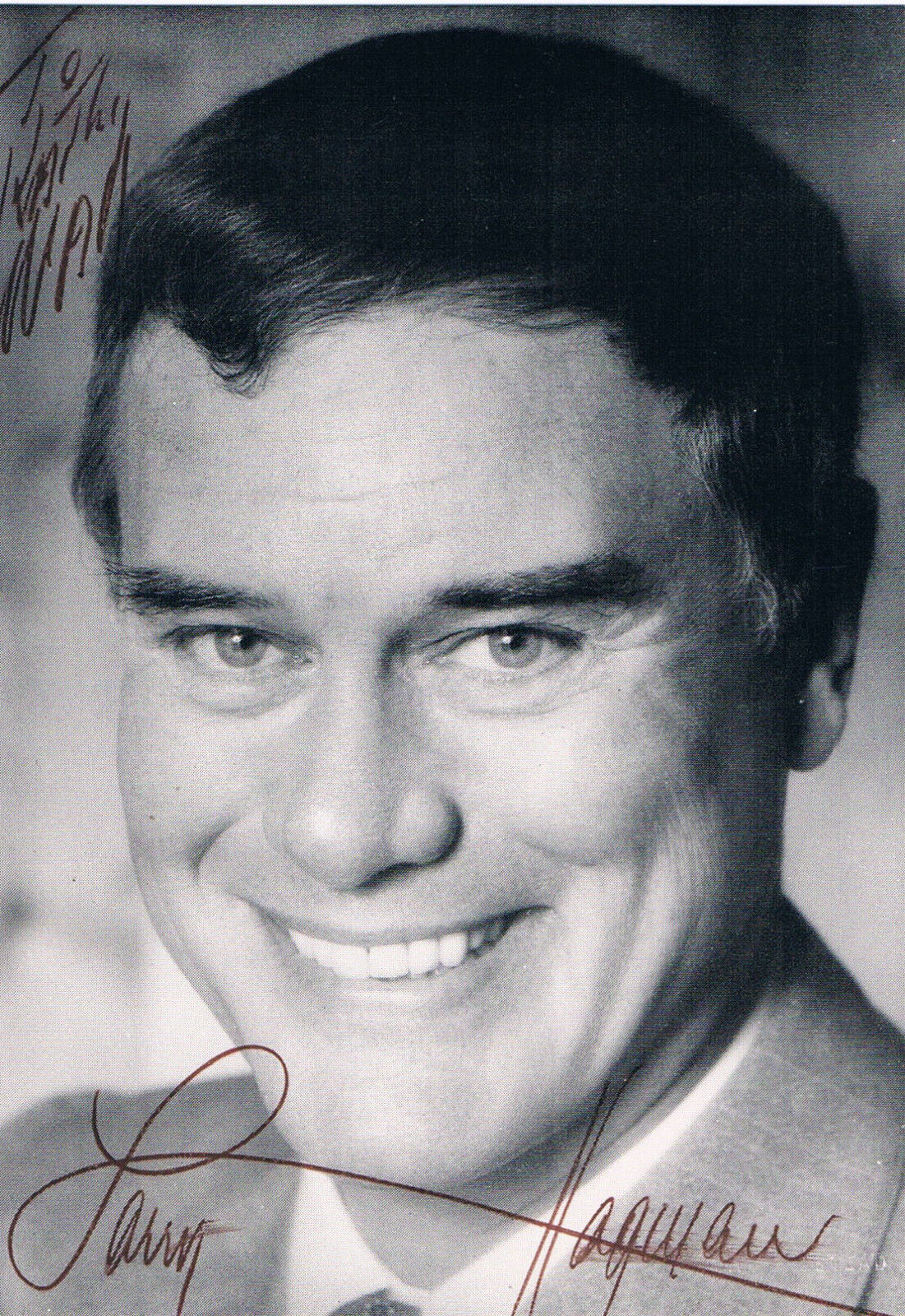 Larry Hagman 1931-2012 genuine autograph signed 3.5x5.5