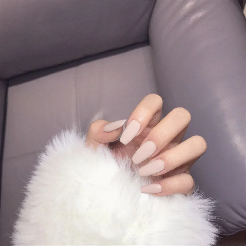 24pcs/Set Fashion Ballet False Nails Short Design Nude White Gradient Artificial Full Manicure Nail Accessories  Tips with Glue-Nail Inspo