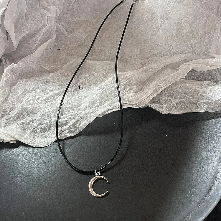 HipHop Fashion Cross Necklace For Women Crystal Zircon Men Necklace Metal Chains Choker Jesus Pendants Jewelry Gift