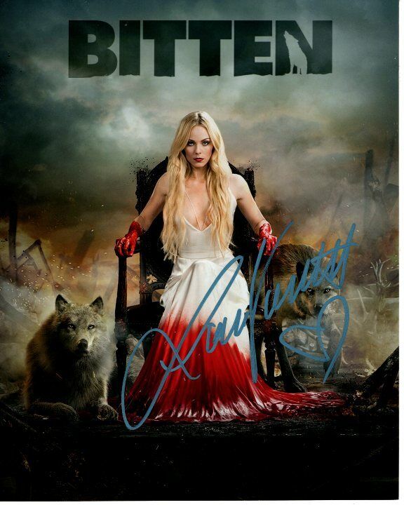 LAURA VANDERVOORT signed autographed BITTEN ELENA MICHAELS Photo Poster painting