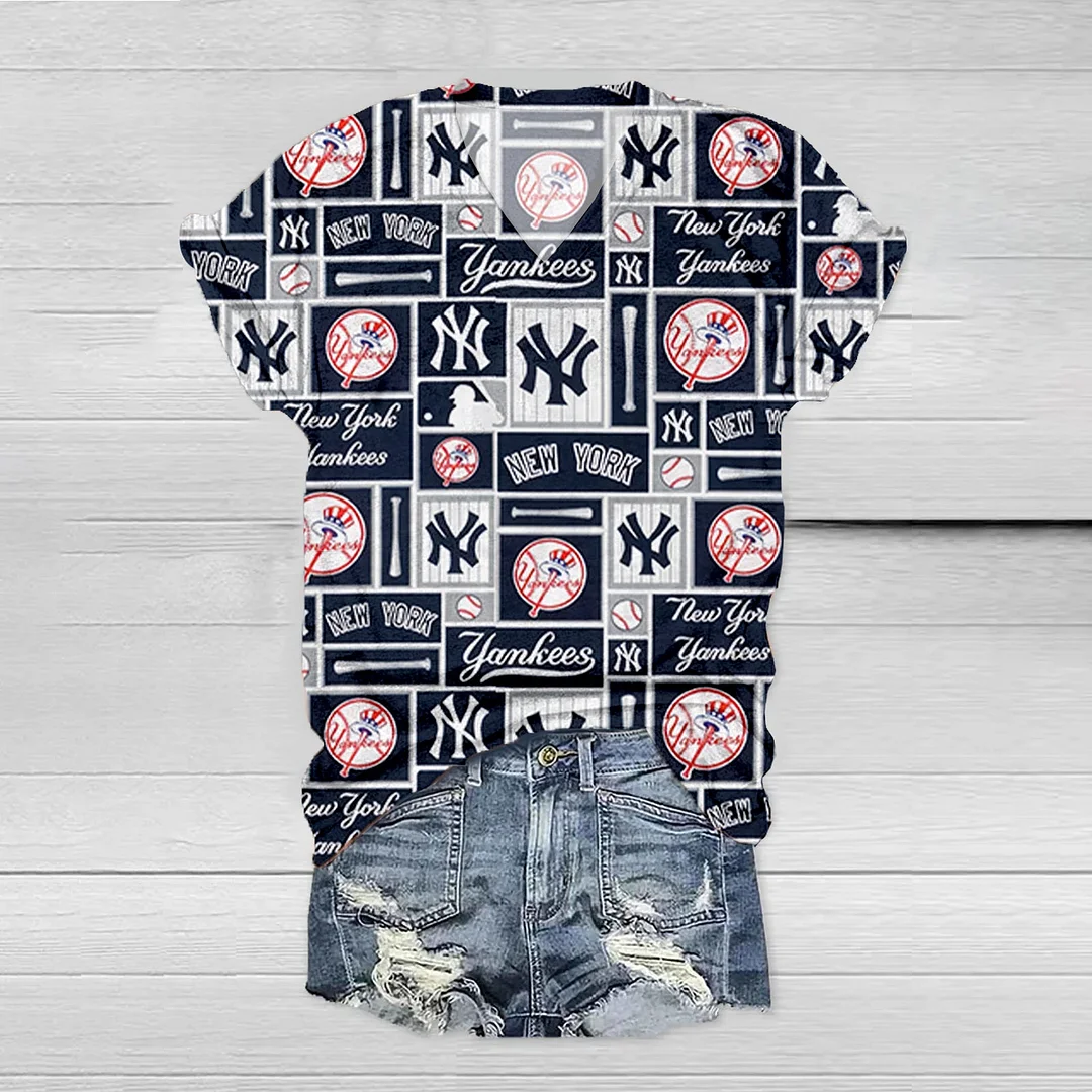 New York Yankees Print V-Neck T-Shirt