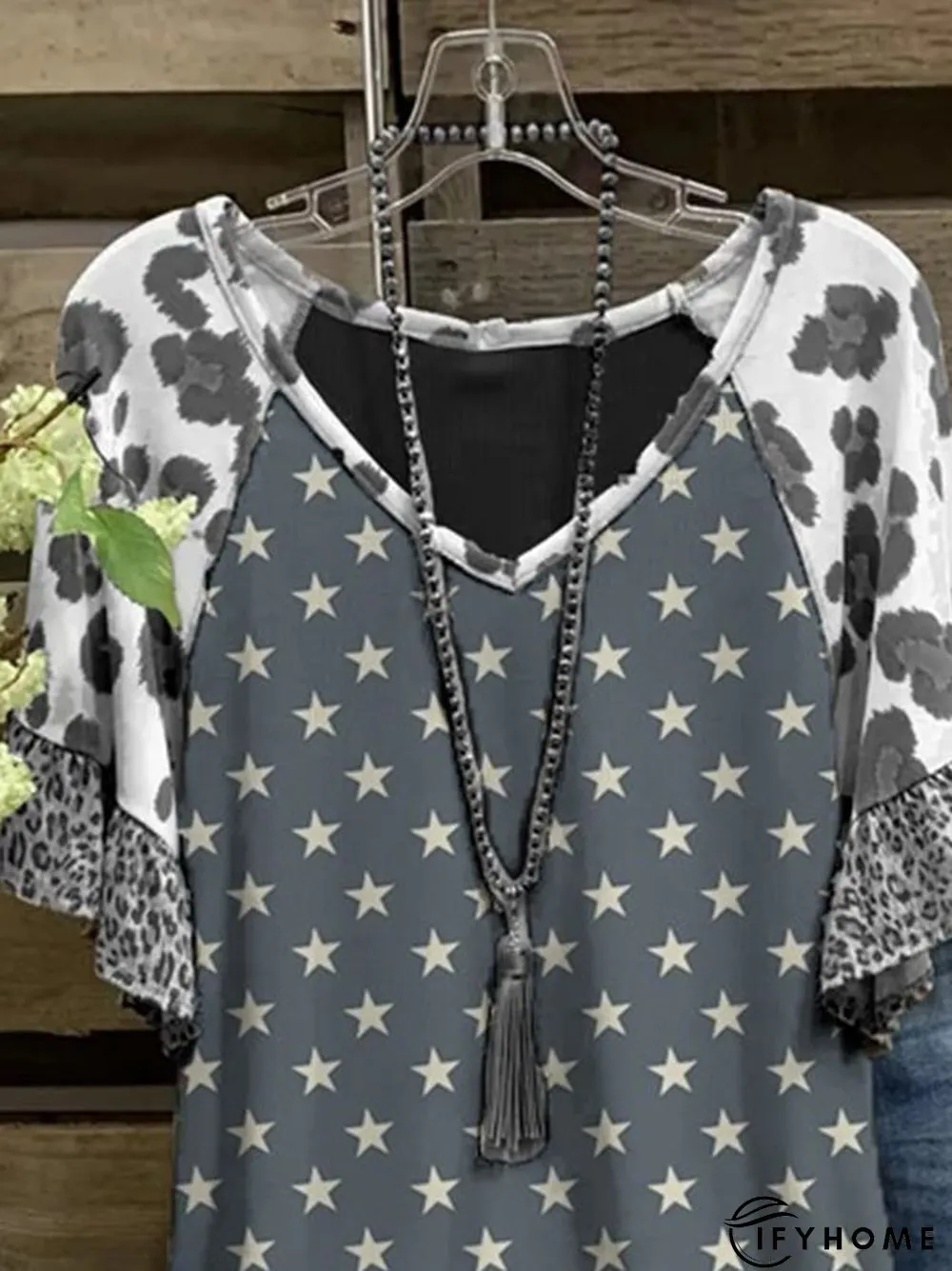 V Neck Short Sleeve Printed Casual T-shirt | IFYHOME