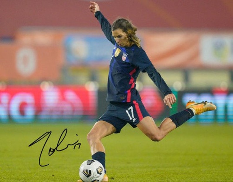 USA Tobin Heath Signed Photo Poster painting 8X10 rp Autographed Womens Olympic Soccer