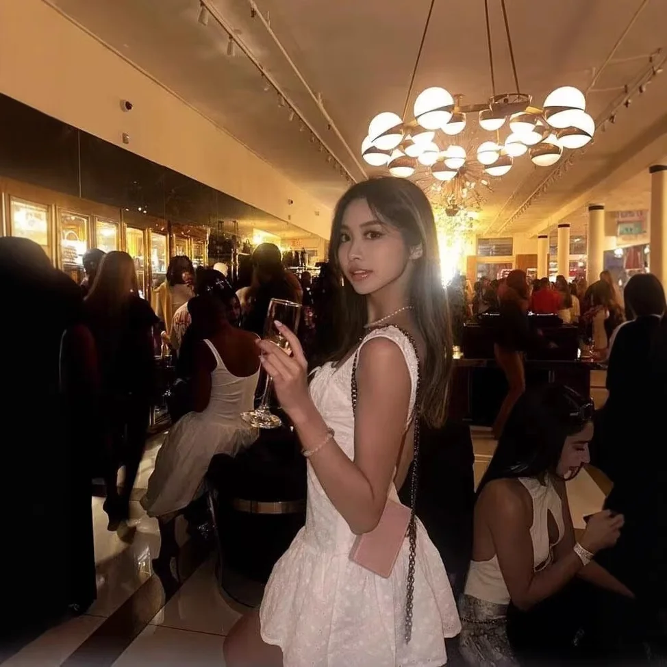 Nigikala Nigikala Niche Hottie Waistless Sleeveless Dress Girl Body To Show Thin Folds A Word 100 Folds Skirt Pure Color