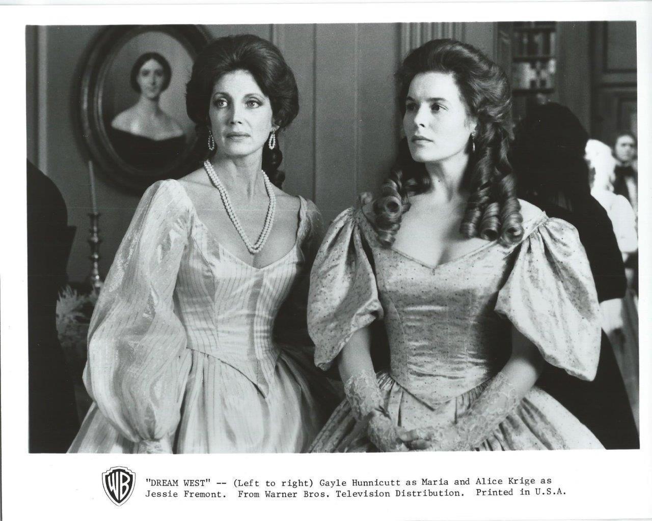 Gayle Hunnicutt Alice Krige 8x10 Picture Stunning Photo Poster painting Gorgeous Celebrity #1