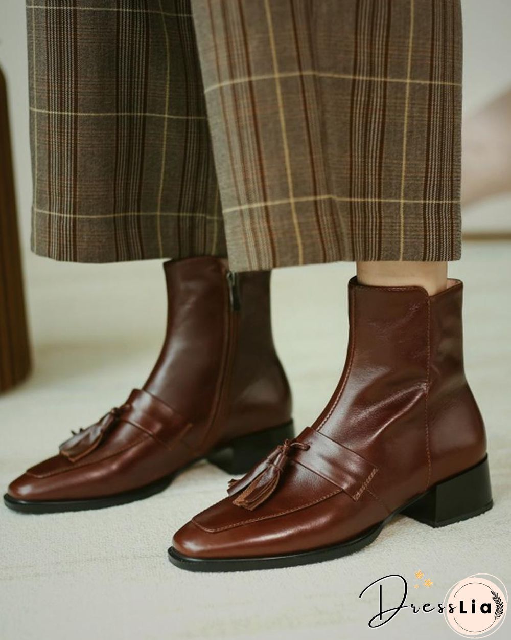 Solid Square-toe Tassel Low Heel Boots