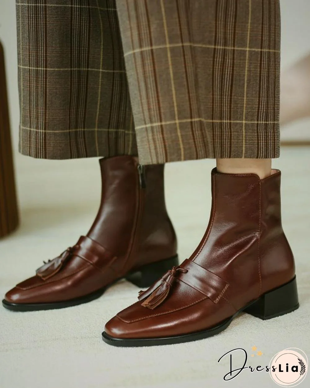 Solid Square-toe Tassel Low Heel Boots