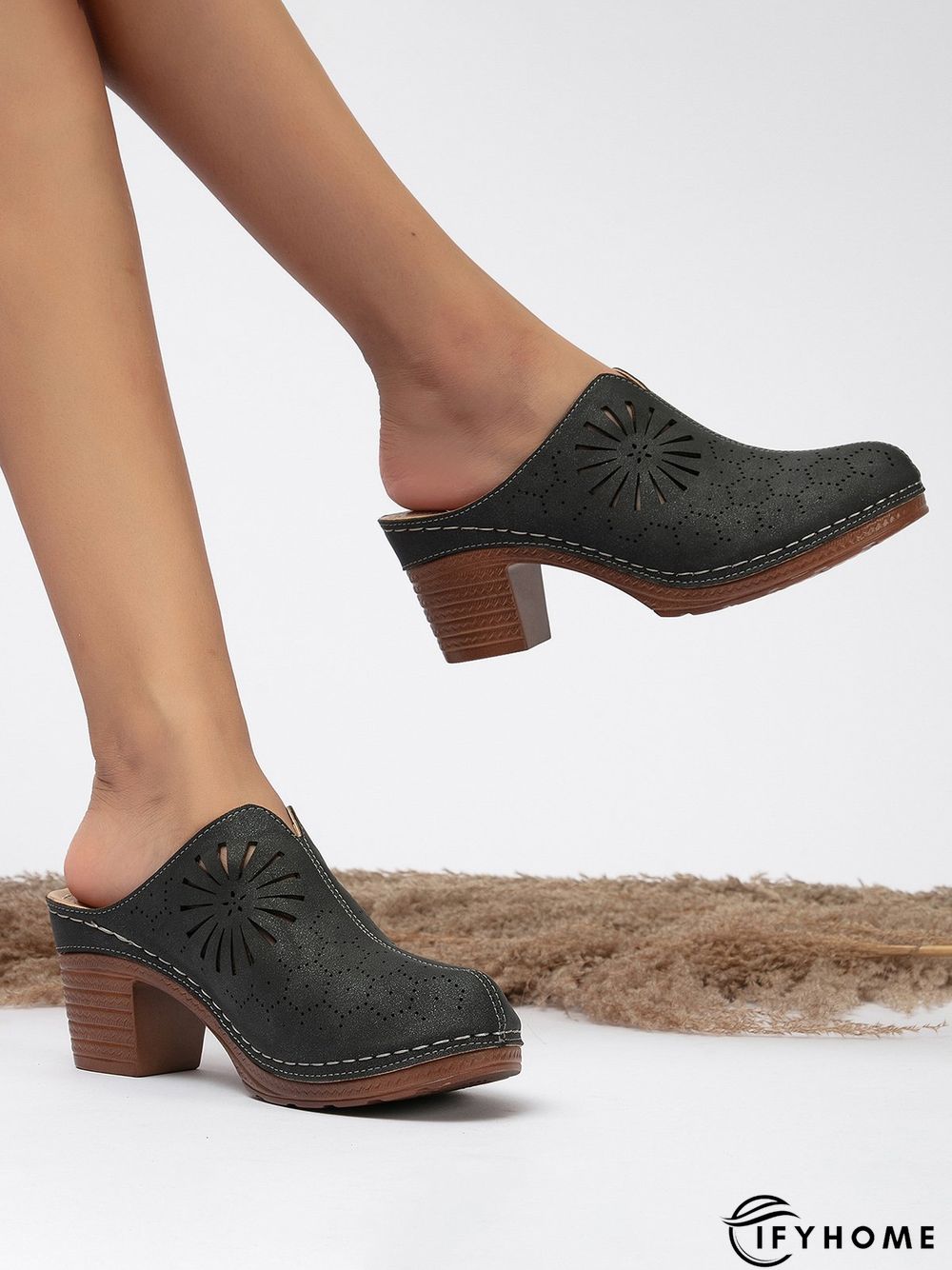 Vintage Plus Size Hollow out Chunky Heel Mules | IFYHOME