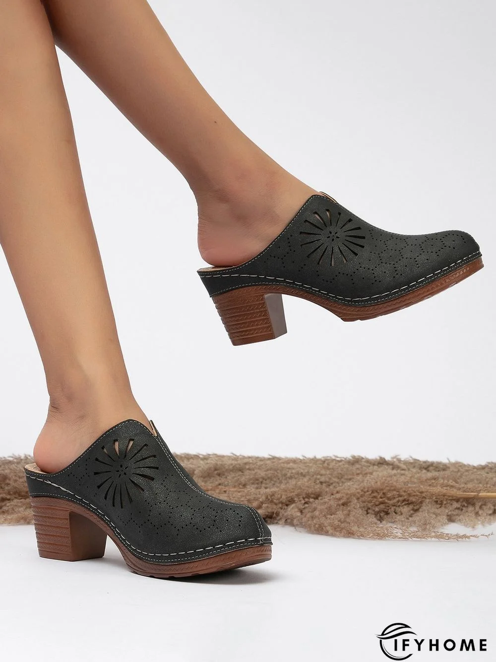 Vintage Plus Size Hollow out Chunky Heel Mules | IFYHOME