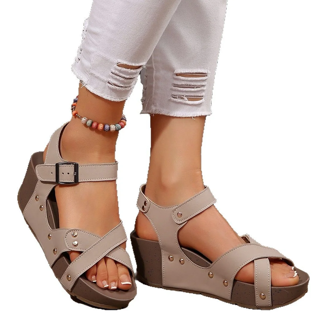 Yyvonne New Summer Women's Thick-Soled Sandals Large-Size Solid-Colored Rivet Slope And Thick-Soled Fish-Mouthed Sandals