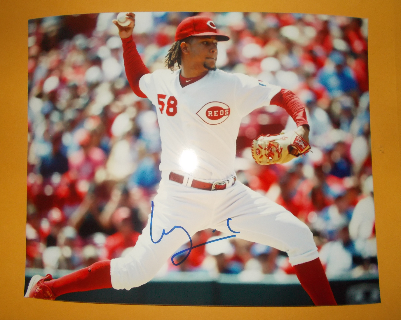 LUIS CASTILLO Cincinnati Reds SIGNED AUTOGRAPHED 8x10 Photo Poster painting COA Baseball MLB