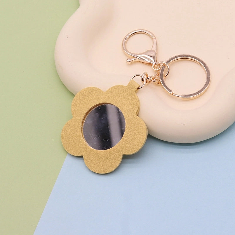 Minimalist Flower Pu Leather Women’s Keychain