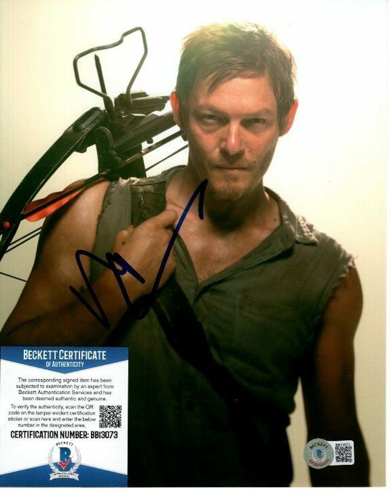 Norman reedus signed the walking dead daryl dixon 8x10 Photo Poster painting beckett bas