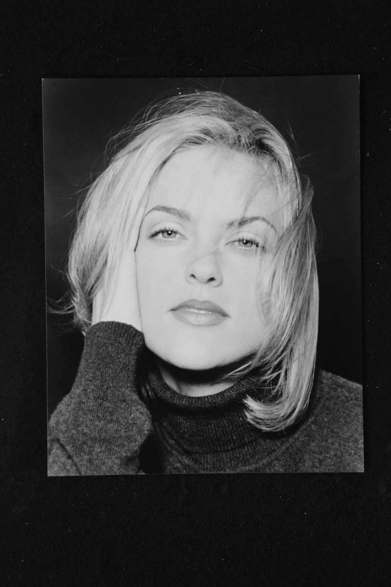 Elaine Hendrix - 8x10 Headshot Photo Poster painting - Romy & Michelle