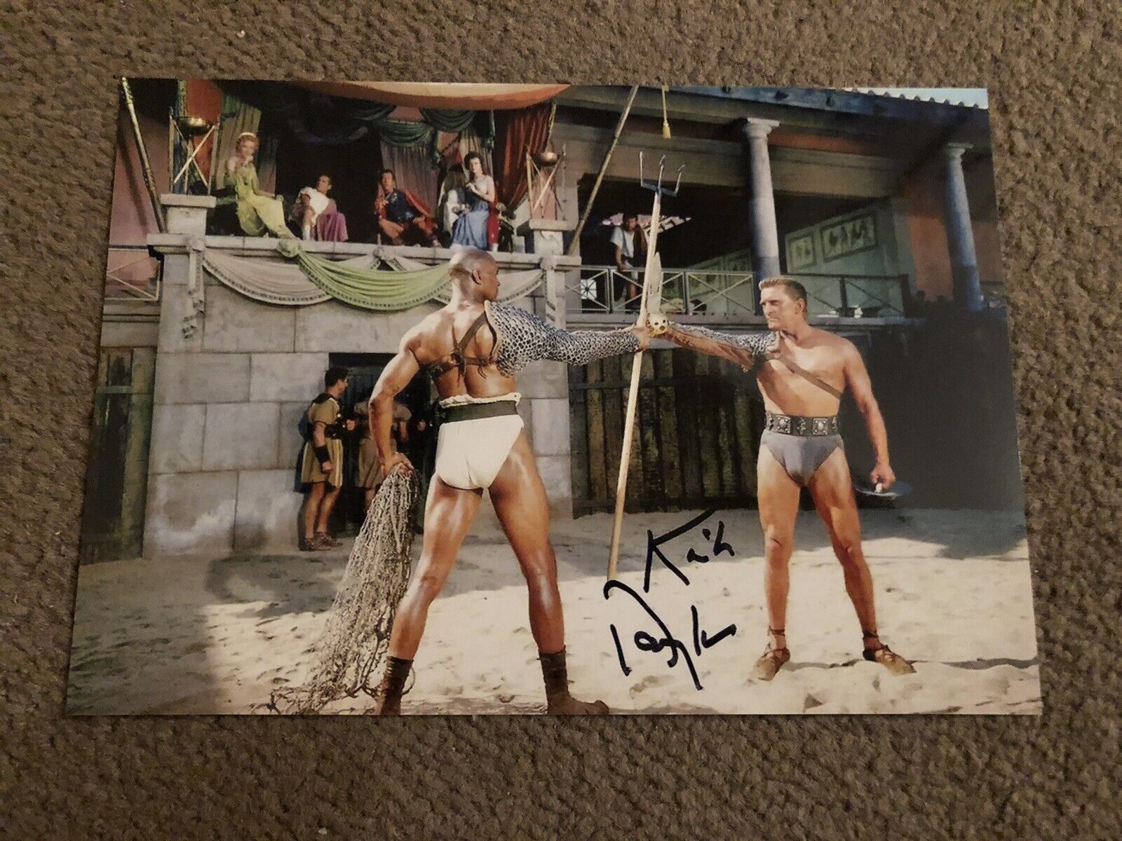 KIRK DOUGLAS (SPARTACUS) PRESIGNED Photo Poster painting- 7x5”