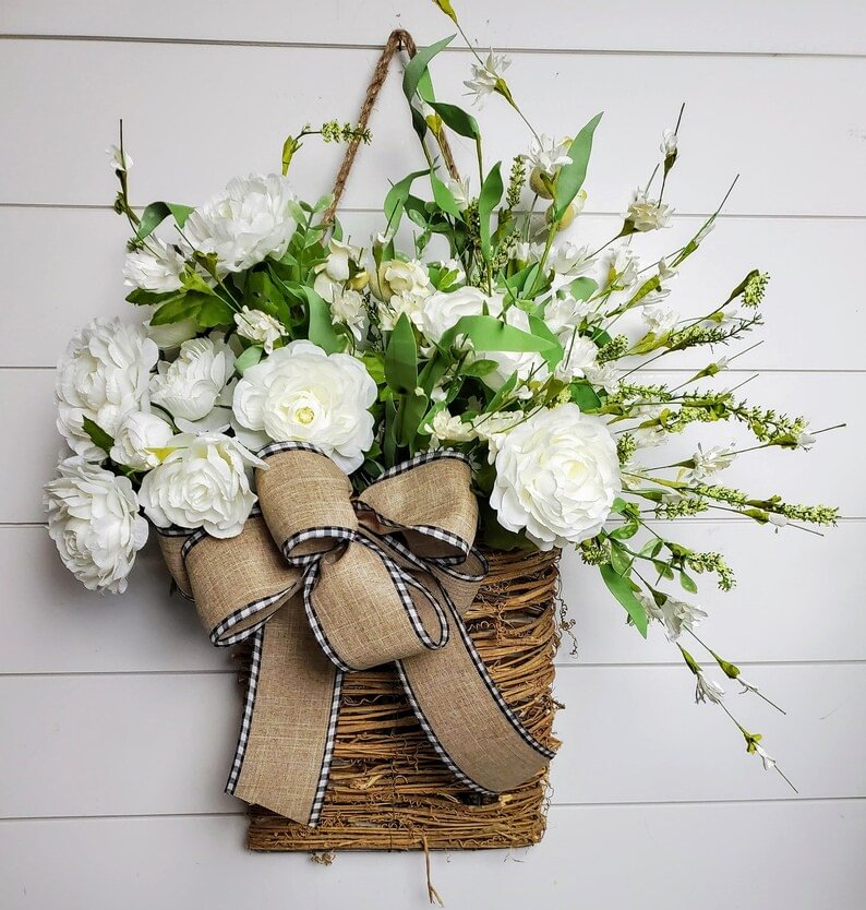 💖Mother's Day Sale💖45%OFF-Beautiful White Ranunculus \ Blossom & Berry Door Hanger Basket