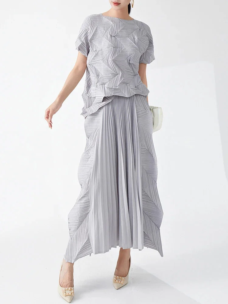 Luxury Gray O-neck Wrinkled Short Sleeve Top And Pleated Long Skirt Set