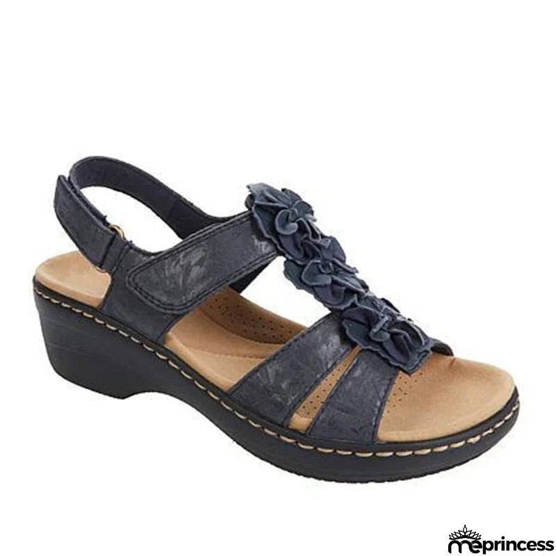 Versatile and light Sandals