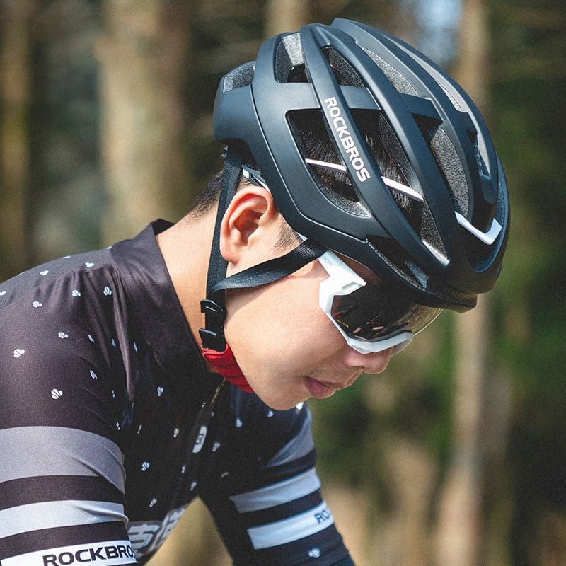 Ultralight Bicycle Helmet Men Cycling Integrally-molded Women Helmet