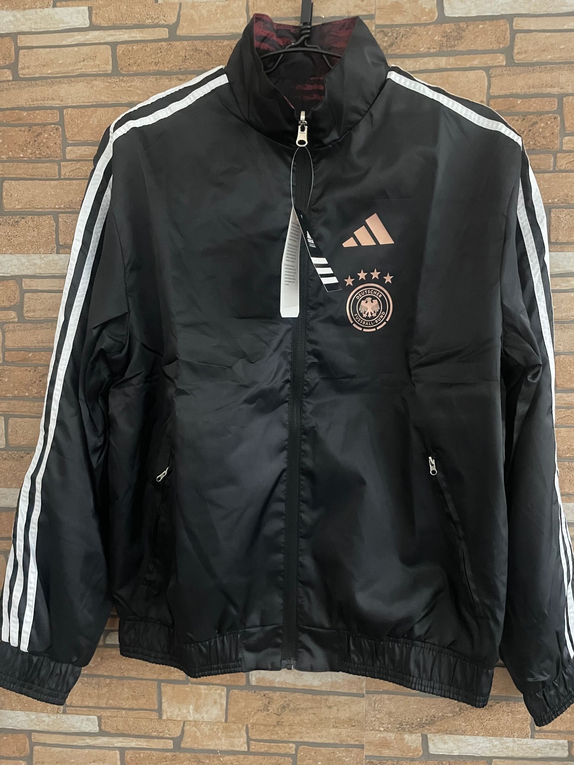 24/25-WB-GER-JK-A07303