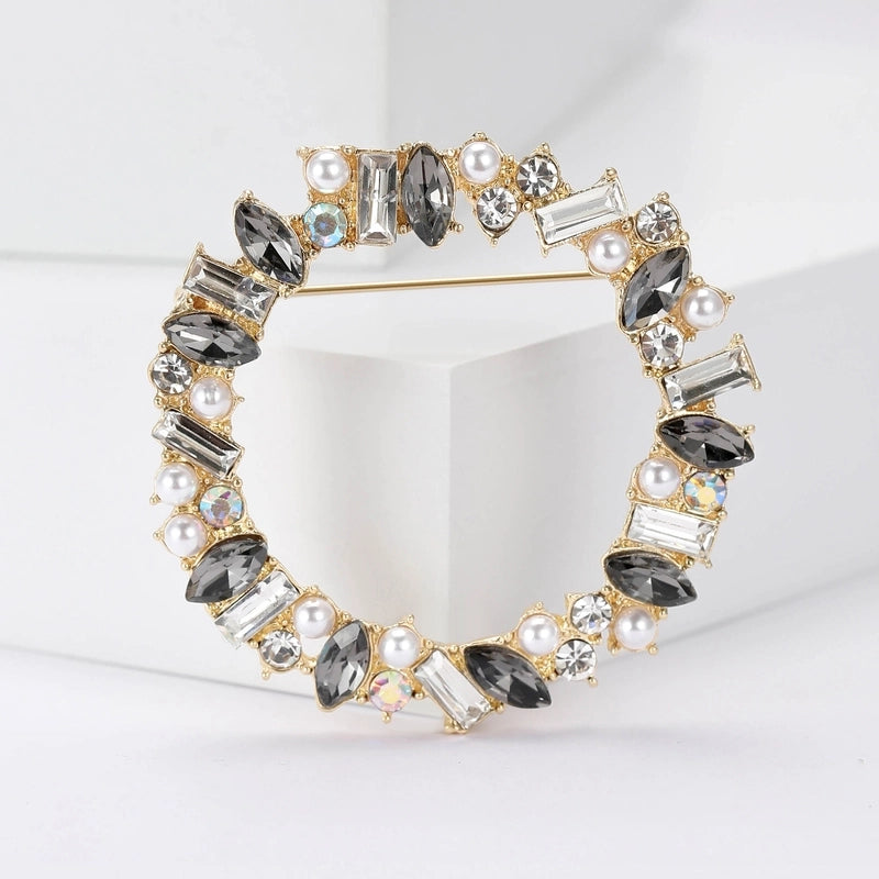 Minimalist Shiny Pin Geometric Alloy Women's Brooches