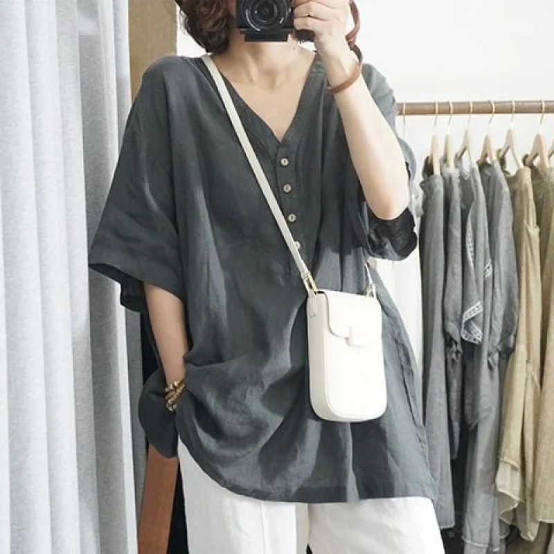 Uveng Uveng Version Of Cotton Shirt V Collar Large-Size Leisure Imitation Cotton Lining Jacket Solid Color Short-Sleeved Top Woman Summer
