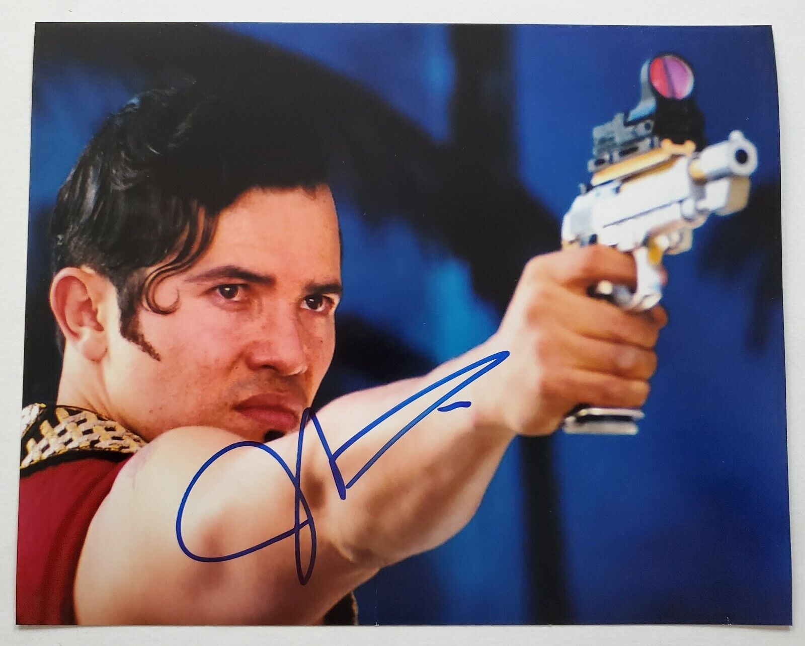 John Leguizamo Signed Romeo & Juliet 8x10 Photo Poster painting Mario Brothers Ice Age Chef RAD