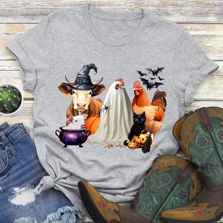 Halloween With Chickens, Cows And Pigs On The Farm Round Neck T-shirt-0019352