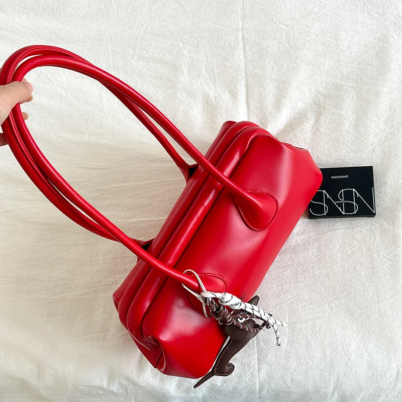 Pongl Pongl Foreign Style Niche Design Long One-Shoulder Clip Bag Women's Advanced Sense Large Capacity Baguette Armpit Bag
