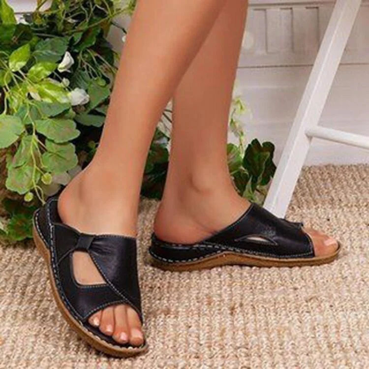 Yyvonne Slippers Women's Spring And Summer New Slopes And Exterior Wearing Retro Hollow Sandals Drag Lady Casual Breathable Slippers