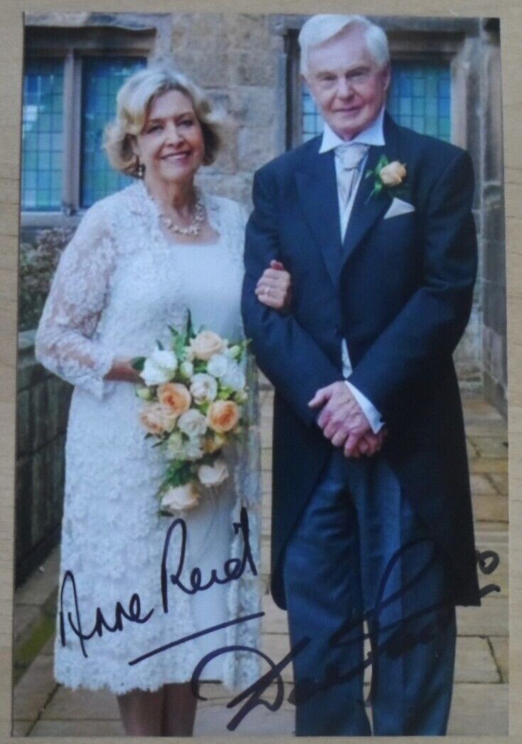 Derek Jacobi & Anne Reid Signed 6x4 Photo Poster painting Last Tango In Halifax Autograph + COA