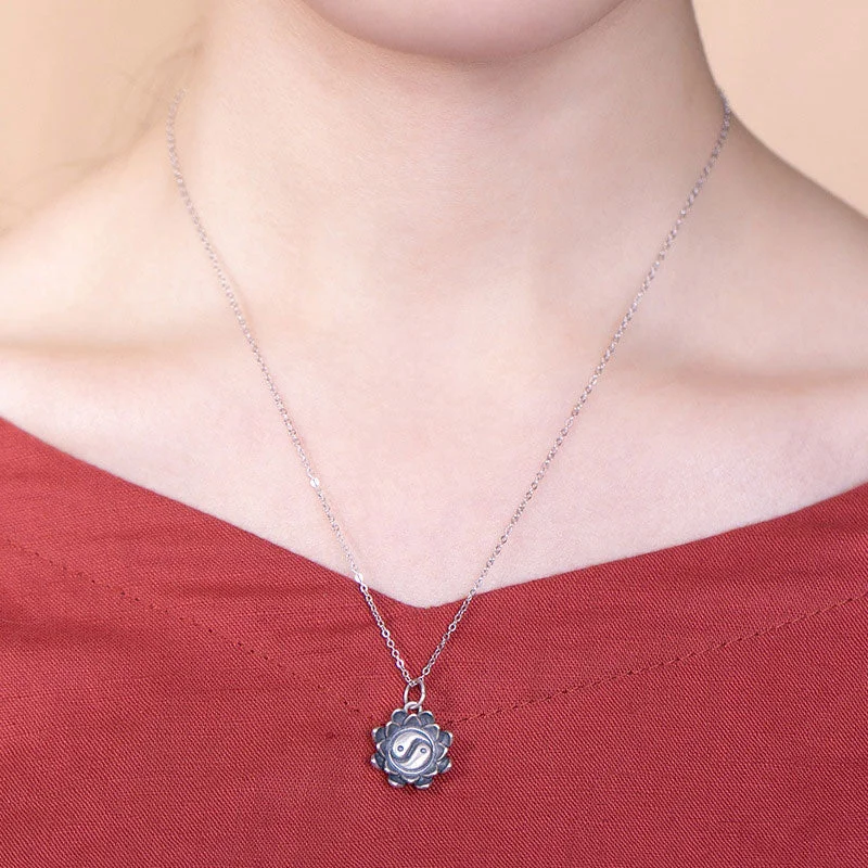 Lotus Yin Yang Pattern 925 Sterling Silver Enlightenment Necklace Pendant