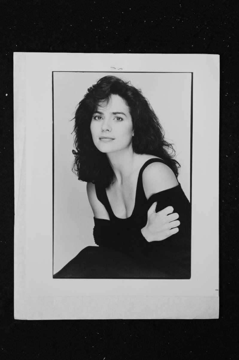 Holly Gagnier - 8x10 Headshot Photo Poster painting w/ Resume - Baywatch