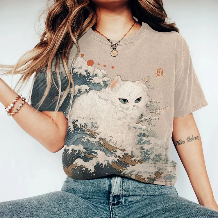 Casual Japanese Art Waves Cat Print Crew Neck T-Shirt